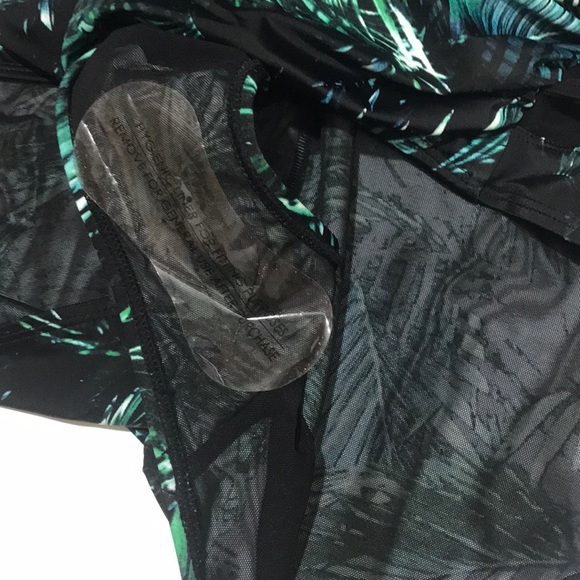 🎉HP🎉Torrid BLACK GREEN PALM PUSH-UP SWIMSUIT - Picture 10 of 16